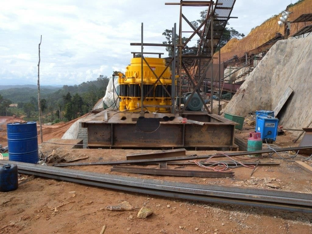 Kinglink Hematite Iron Ore Cone Crusher KLC1300 - Concasseur à cône: photos 3 Kinglink Hematite Iron Ore Cone Crusher KLC1300 - Concasseur à cône: photos 3