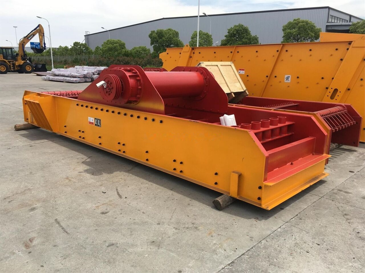 Kinglink Inclined vibrating feeder ZSW600X130 - Crible: photos 1 Kinglink Inclined vibrating feeder ZSW600X130 - Crible: photos 1