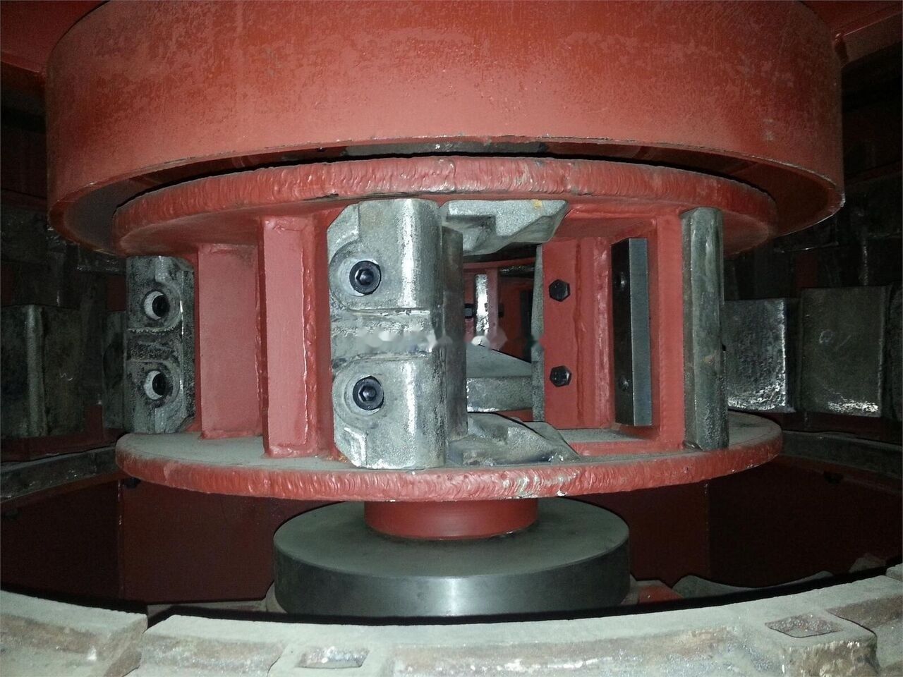 Kinglink KL12 Phosphate VSI Crusher - Concasseur à percussion: photos 3 Kinglink KL12 Phosphate VSI Crusher - Concasseur à percussion: photos 3
