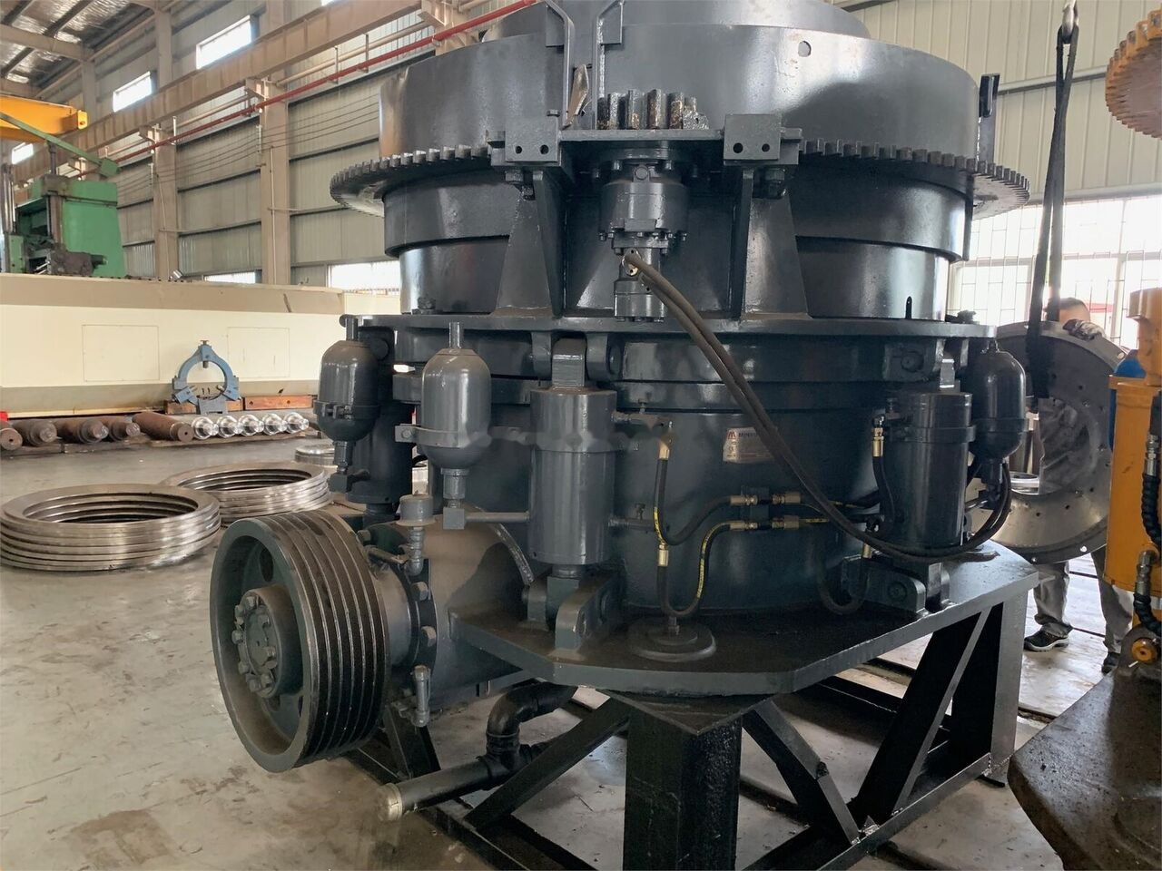 Kinglink MSC300 Hydraulic Cone Crusher - Concasseur à cône: photos 1 Kinglink MSC300 Hydraulic Cone Crusher - Concasseur à cône: photos 1