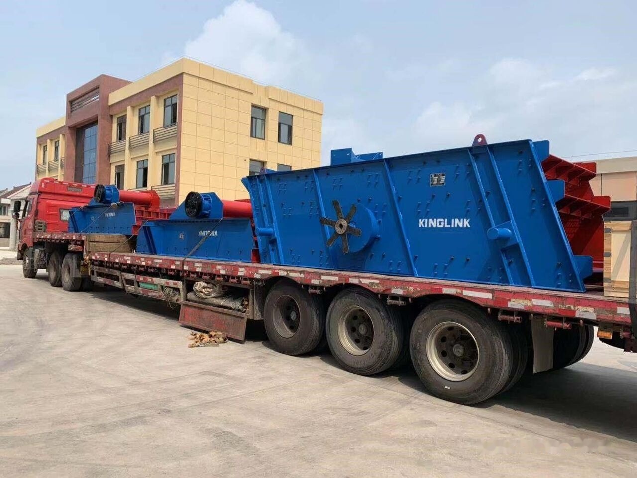 Kinglink Mineral Stone Vibrating Screen 3YK1548 to Chile - Crible: photos 1 Kinglink Mineral Stone Vibrating Screen 3YK1548 to Chile - Crible: photos 1
