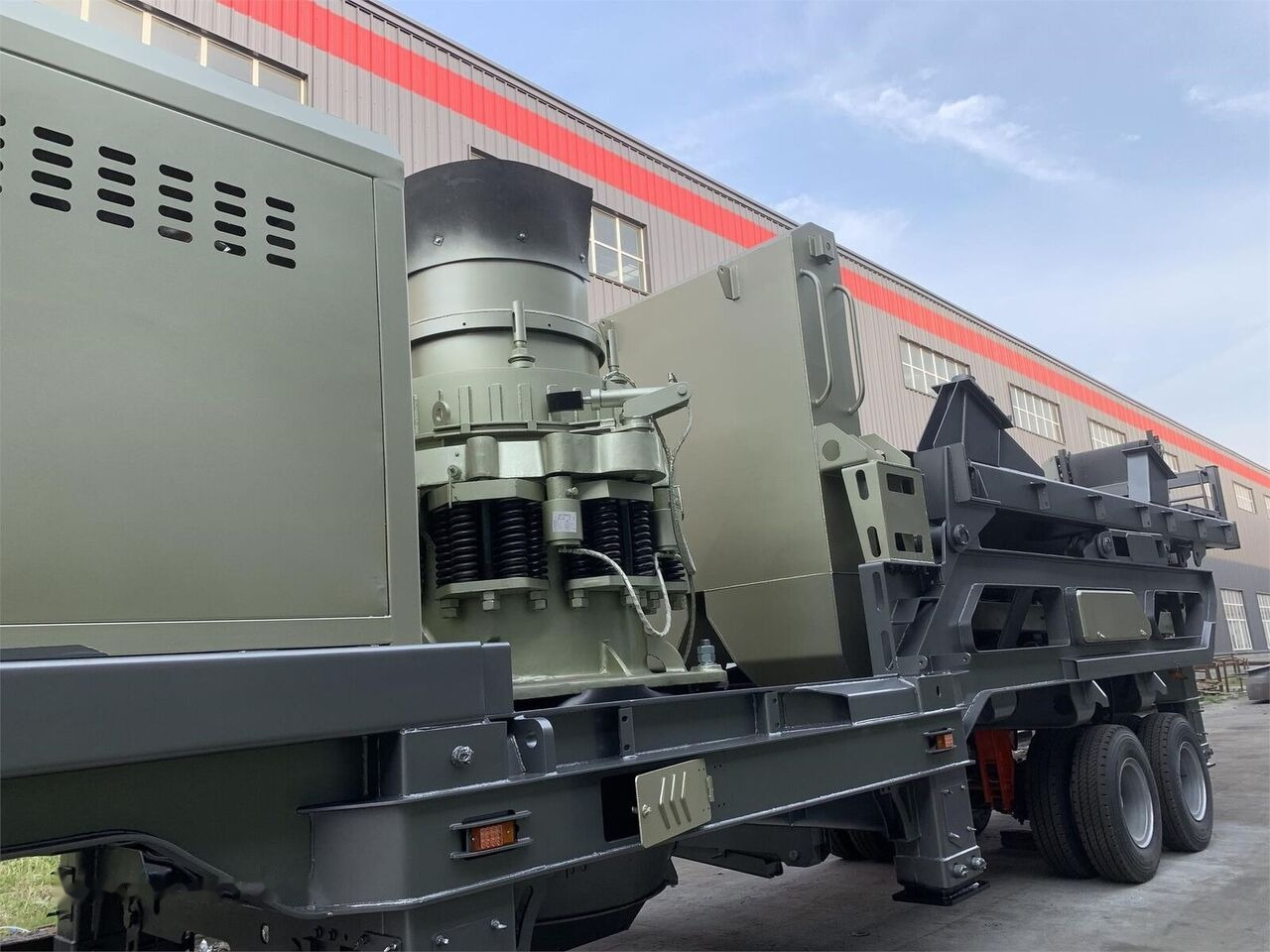 Kinglink Portable Cone Crusher KL3S1860C130 - Concasseur à cône: photos 4 Kinglink Portable Cone Crusher KL3S1860C130 - Concasseur à cône: photos 4