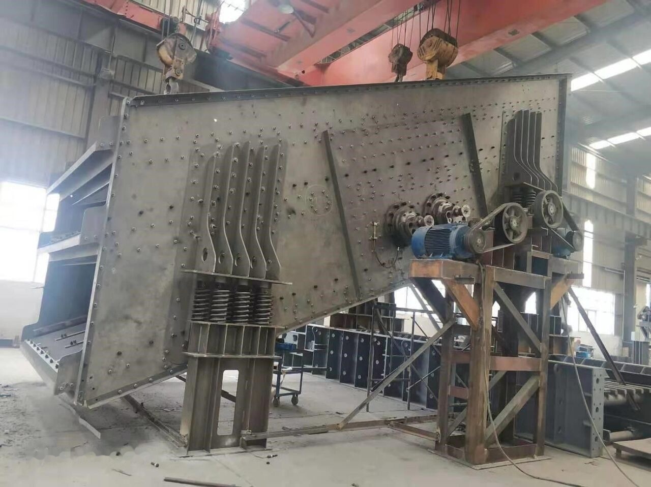 Kinglink TWIN SHAFT VIBRATING SCREEN 3YK2460 - Crible: photos 2 Kinglink TWIN SHAFT VIBRATING SCREEN 3YK2460 - Crible: photos 2