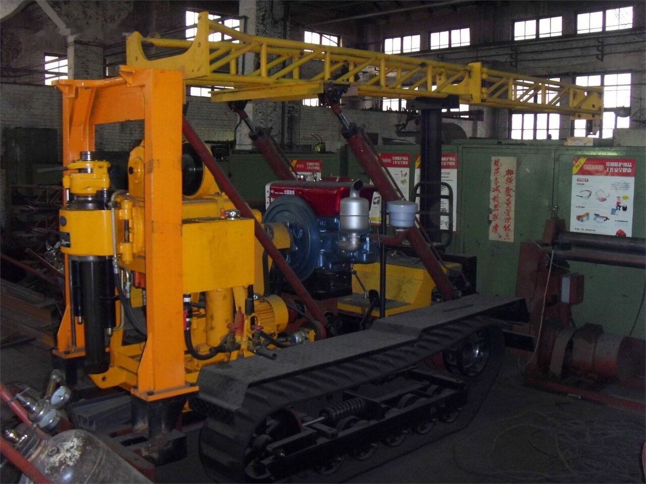 Kinglink XY-1B-1 Crawler Mounted Drilling Rig - Foreuse: photos 2 Kinglink XY-1B-1 Crawler Mounted Drilling Rig - Foreuse: photos 2
