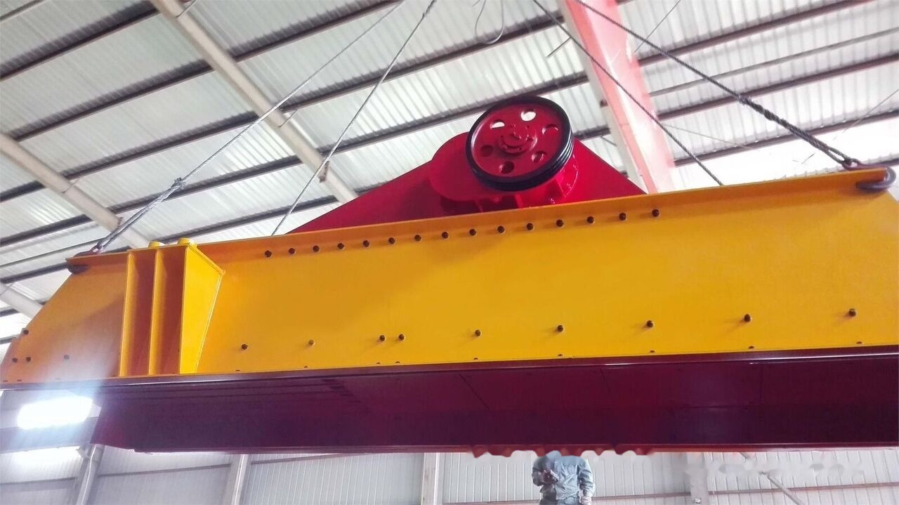 Kinglink ZSW490x110 Linear Vibrating Feeder - Machine d'exploitation minière: photos 1 Kinglink ZSW490x110 Linear Vibrating Feeder - Machine d'exploitation minière: photos 1