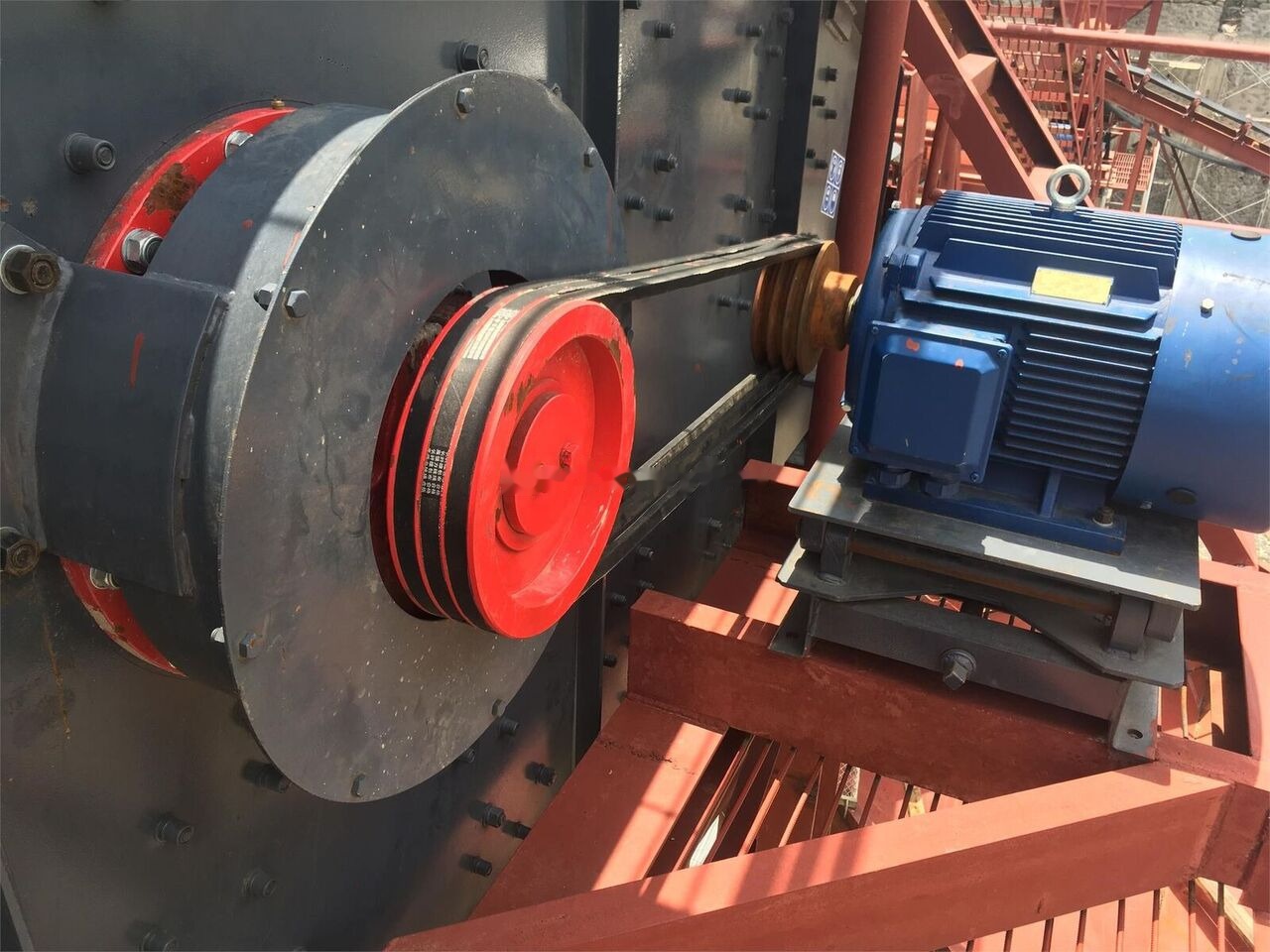 New KINGLINK 4YA1854 Inclined Vibrating Screen - Crible: photos 4 New KINGLINK 4YA1854 Inclined Vibrating Screen - Crible: photos 4
