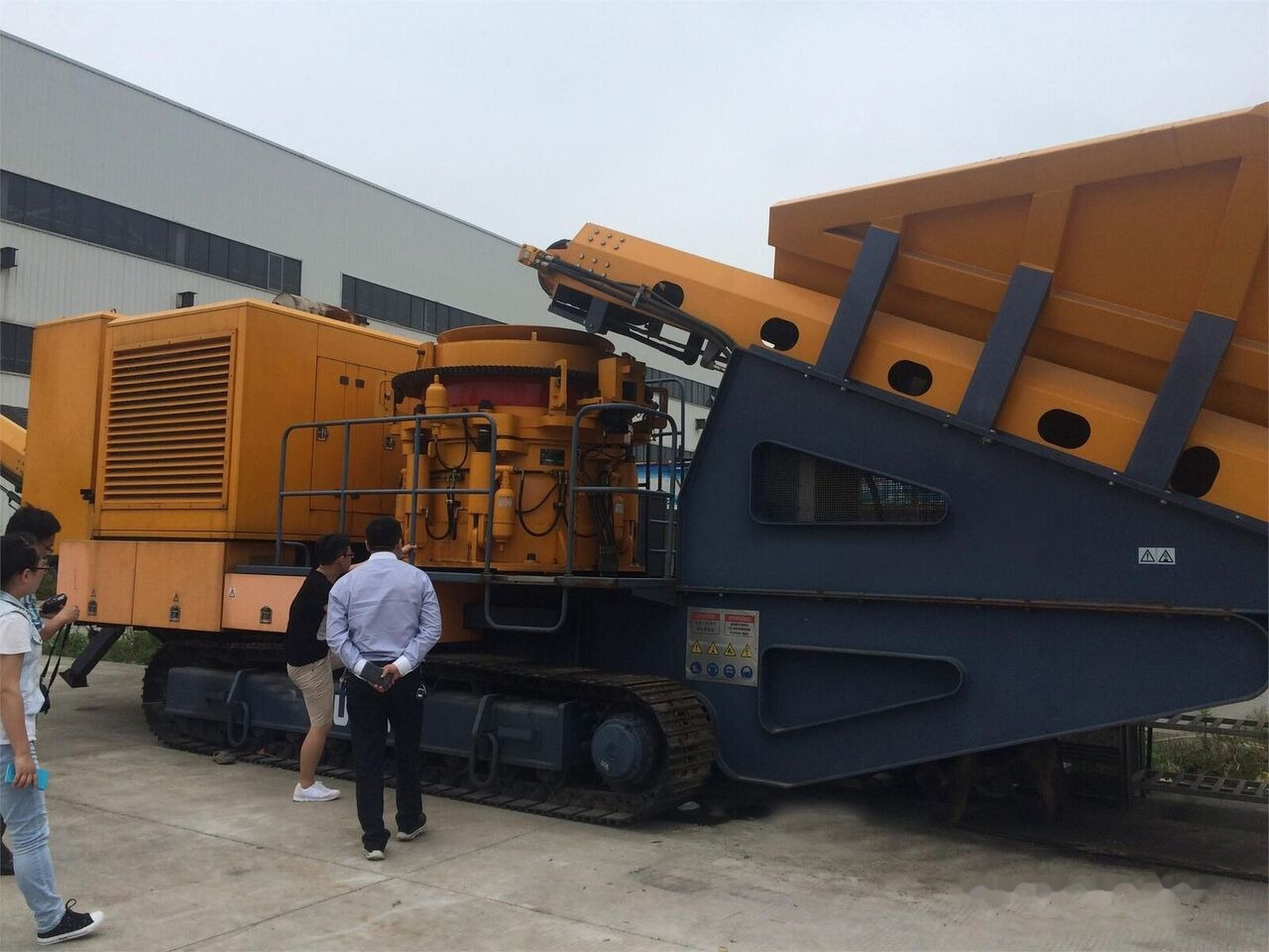 New KINGLINK HPY300 Mobile Cone Plant - Concasseur à cône: photos 1 New KINGLINK HPY300 Mobile Cone Plant - Concasseur à cône: photos 1