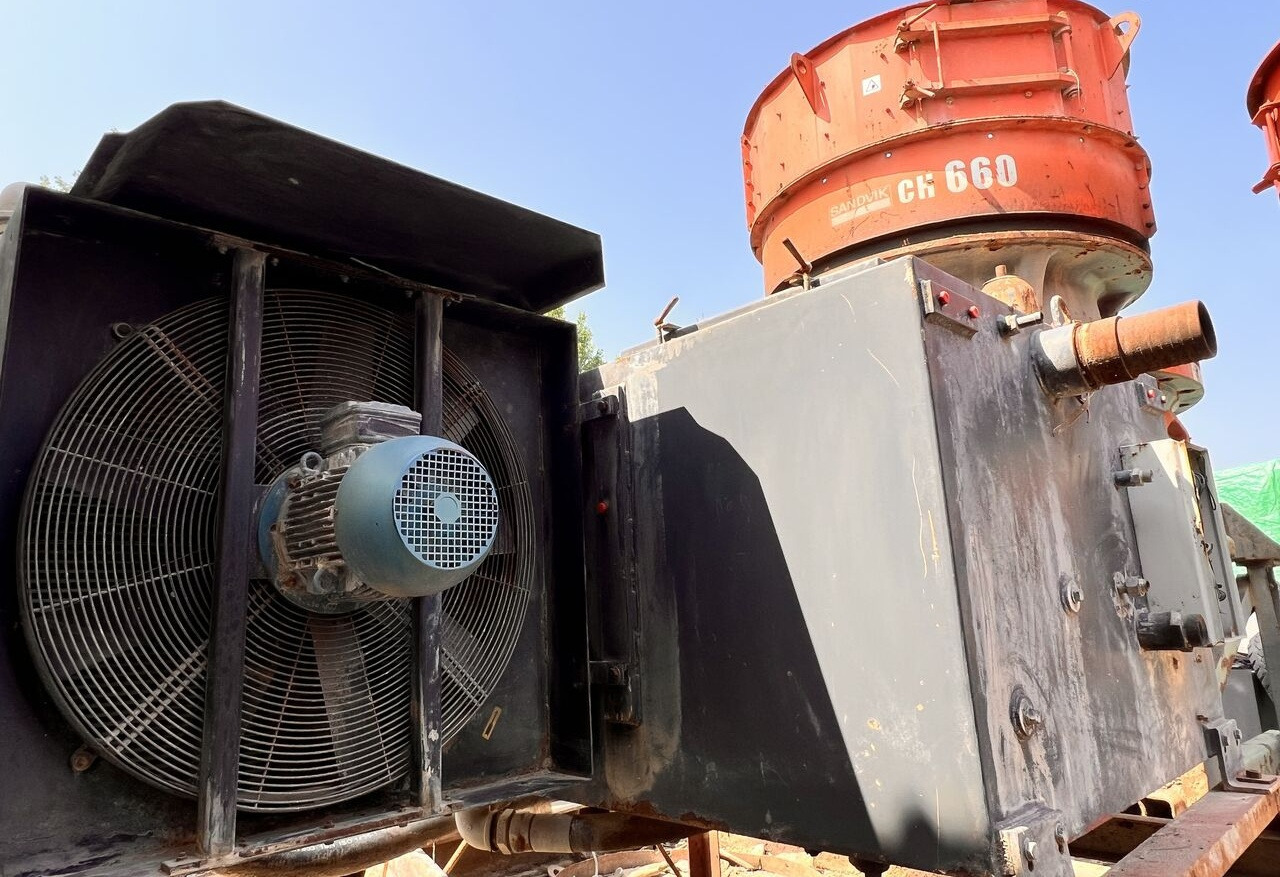 Sandvik CH660- MF Hydraulic Cone Crusher - Concasseur à cône: photos 3 Sandvik CH660- MF Hydraulic Cone Crusher - Concasseur à cône: photos 3