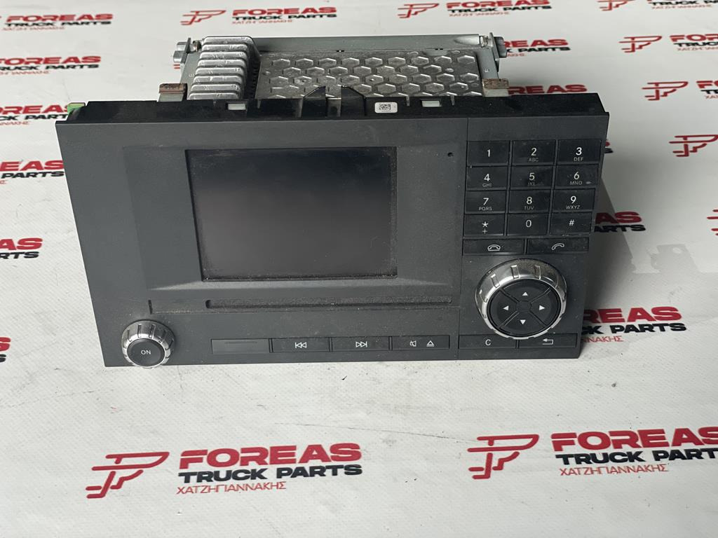 BOSCH RADIO FOR MERCEDES ACTROS MP4 - A 0004466662 - Cabine et intérieur pour Camion: photos 1 BOSCH RADIO FOR MERCEDES ACTROS MP4 - A 0004466662 - Cabine et intérieur pour Camion: photos 1