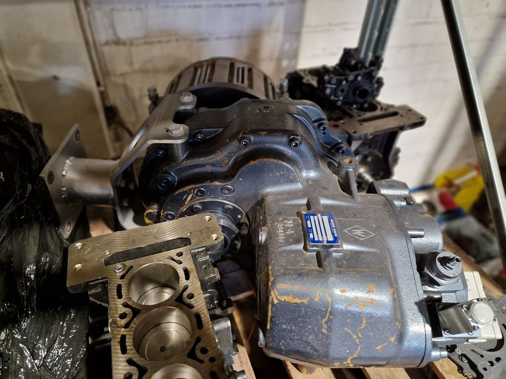 DANFOSS / SAUER BIBUS DRIVE CONTROL 1 - 50.80.0853 - Pompe hydraulique pour Camion: photos 4 DANFOSS / SAUER BIBUS DRIVE CONTROL 1 - 50.80.0853 - Pompe hydraulique pour Camion: photos 4