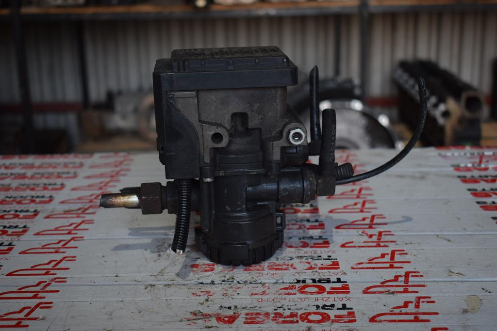 KNORR-BREMSE K000913 AIR VALVE EBS 5 FOR MAN - Valve de frein pour Camion: photos 3 KNORR-BREMSE K000913 AIR VALVE EBS 5 FOR MAN - Valve de frein pour Camion: photos 3