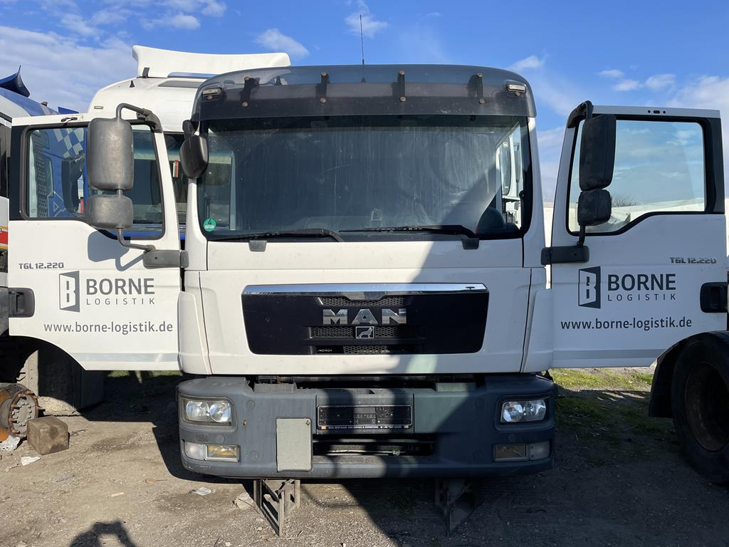 MAN TGL DOUBLE CAB 2012 - Cabine pour Camion: photos 5 MAN TGL DOUBLE CAB 2012 - Cabine pour Camion: photos 5