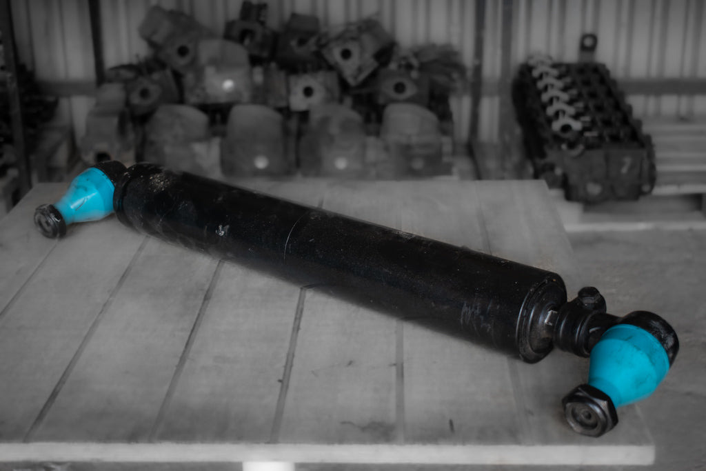 MERCEDES-BENZ ACTROS HYDRAULIC STEERING CYLINDER - Vérin hydraulique pour Camion: photos 3 MERCEDES-BENZ ACTROS HYDRAULIC STEERING CYLINDER - Vérin hydraulique pour Camion: photos 3