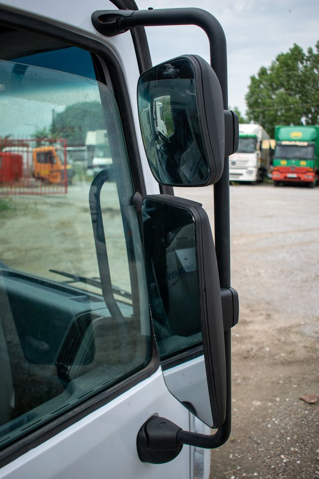 MERCEDES-BENZ ACTROS MP I RIGHT - PASSENGER - Rétroviseur pour Camion: photos 2 MERCEDES-BENZ ACTROS MP I RIGHT - PASSENGER - Rétroviseur pour Camion: photos 2