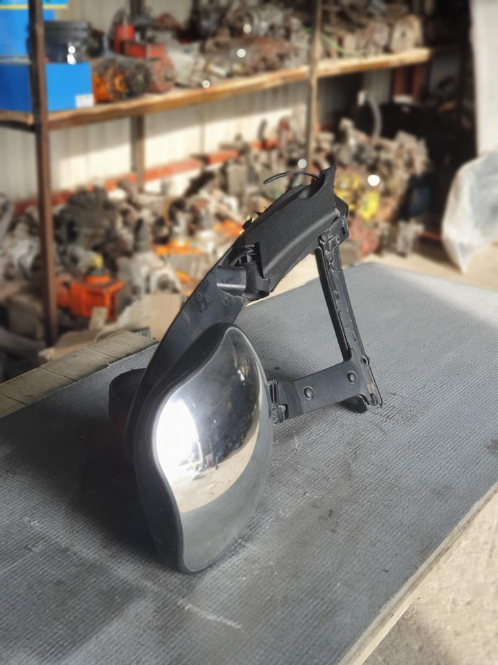 MERCEDES-BENZ ATEGO II WINDSHIELD MIRROR - Rétroviseur pour Camion: photos 3 MERCEDES-BENZ ATEGO II WINDSHIELD MIRROR - Rétroviseur pour Camion: photos 3