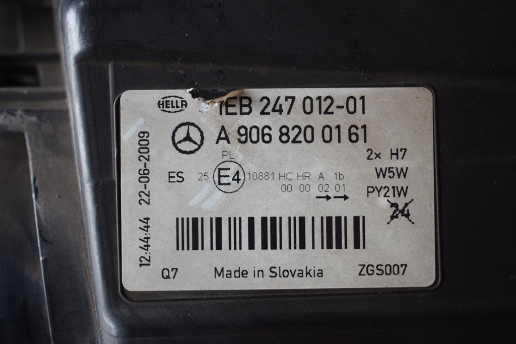 MERCEDES-BENZ SPRINTER 906 LEFT FRONT LIGHT - DRIVER - Lumière/ Éclairage pour Camion: photos 3 MERCEDES-BENZ SPRINTER 906 LEFT FRONT LIGHT - DRIVER - Lumière/ Éclairage pour Camion: photos 3