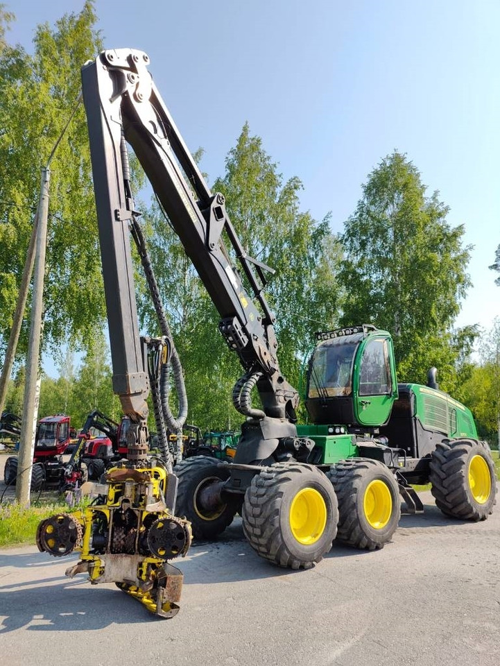John Deere 1270 G - Abatteuse: photos 1 John Deere 1270 G - Abatteuse: photos 1