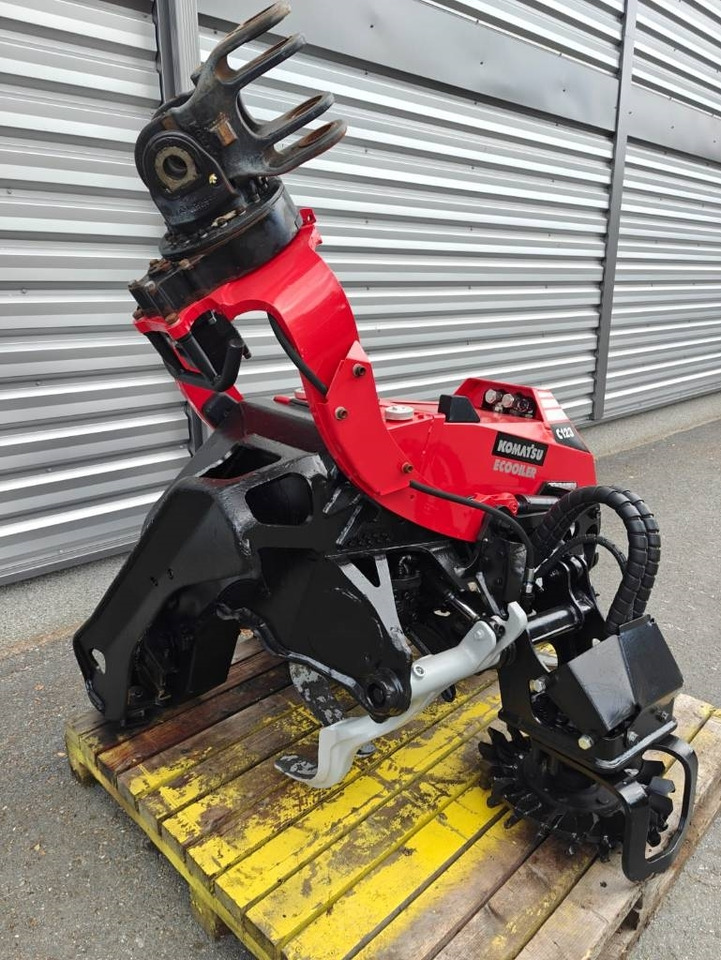 Komatsu C 123 - Tête d'abattage: photos 5 Komatsu C 123 - Tête d'abattage: photos 5