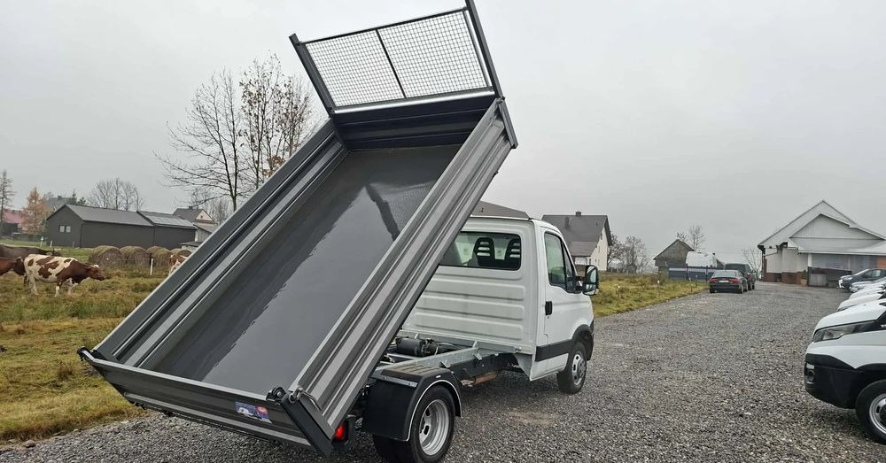 Iveco DAILY 35C13, 35C12, 35C15 - Utilitaire benne: photos 5 Iveco DAILY 35C13, 35C12, 35C15 - Utilitaire benne: photos 5