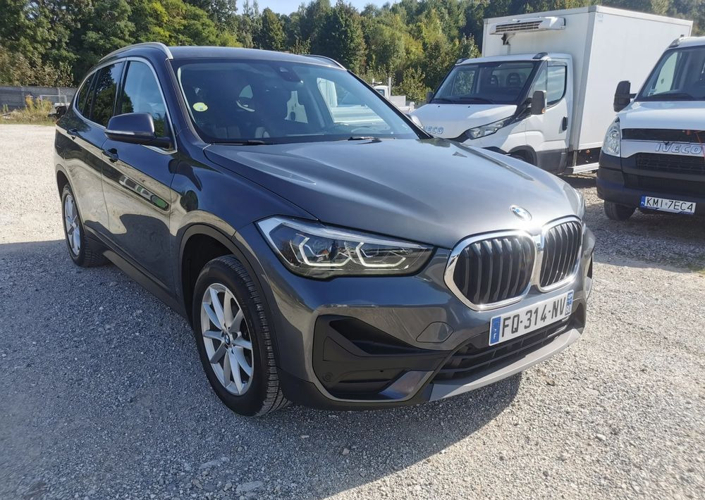 BMW X1 sDrive16d - Voiture: photos 1 BMW X1 sDrive16d - Voiture: photos 1