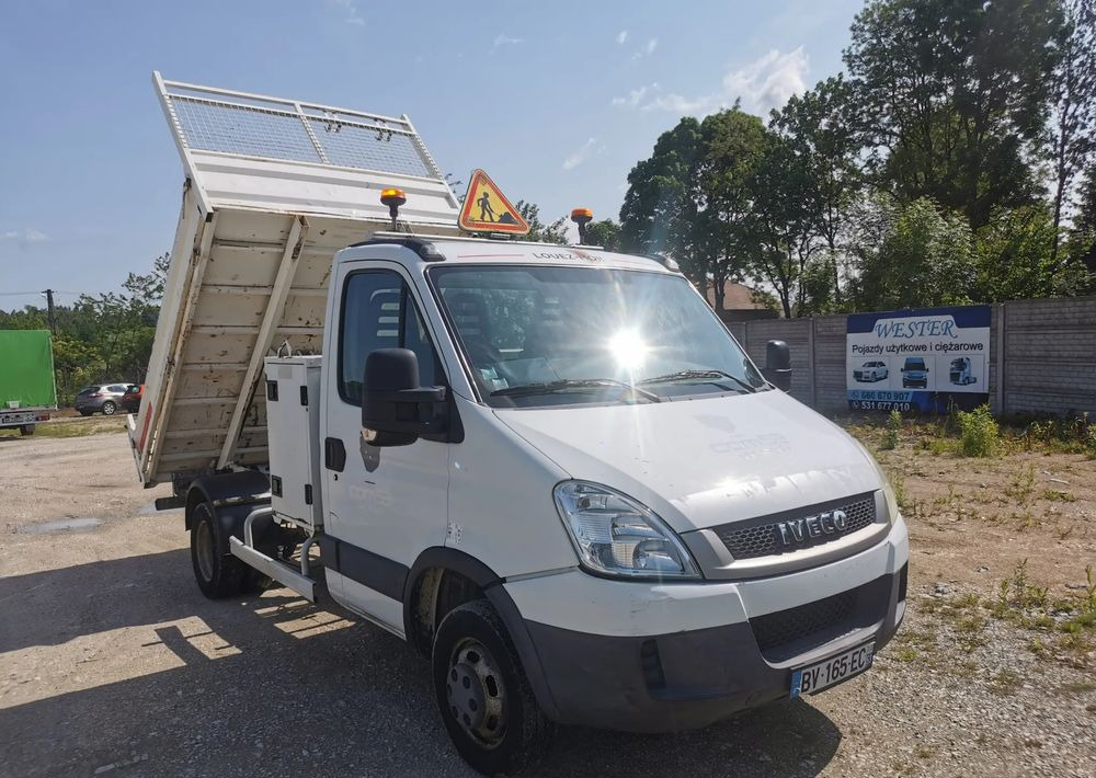 Iveco Daily 35C11 Kiper wywrotka Hak Bliźniak sprowadzony - Utilitaire benne: photos 1 Iveco Daily 35C11 Kiper wywrotka Hak Bliźniak sprowadzony - Utilitaire benne: photos 1