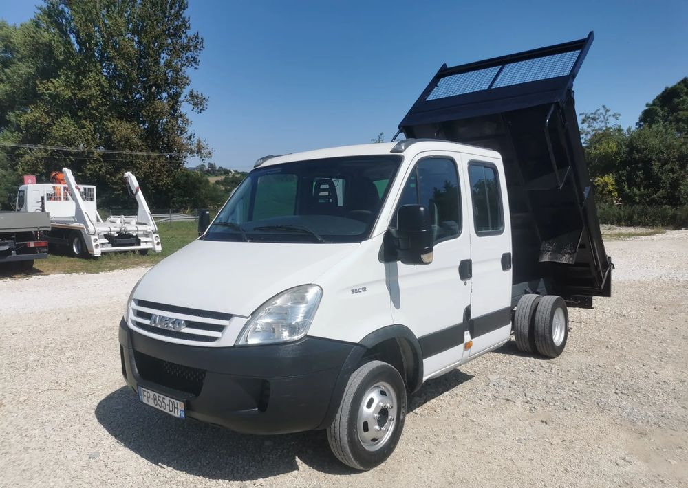 Iveco Daily 35C12 Brygadówka wywrotka Dubel hak kiper doka 35C13 - Utilitaire benne: photos 1 Iveco Daily 35C12 Brygadówka wywrotka Dubel hak kiper doka 35C13 - Utilitaire benne: photos 1