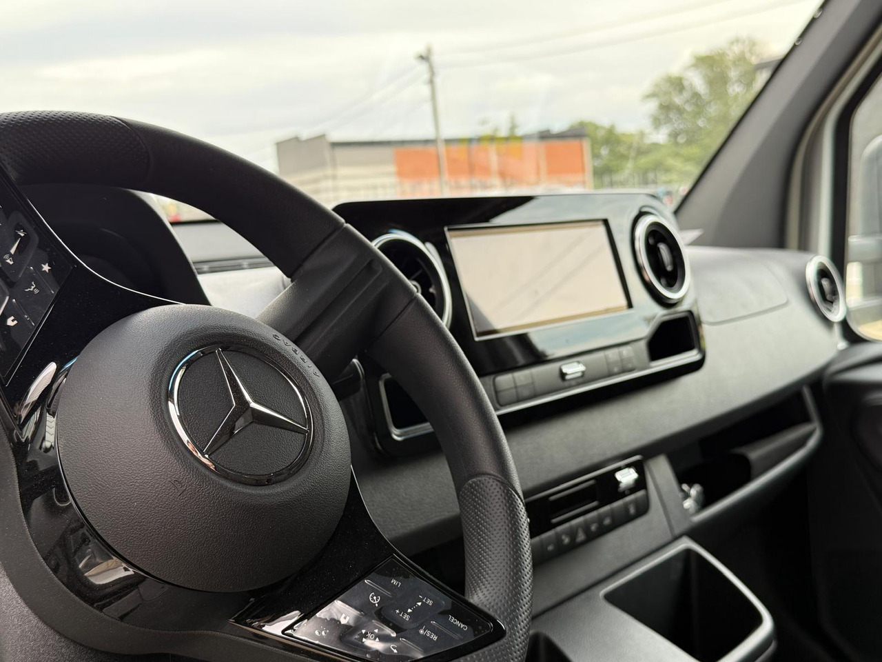 Utilitaire plateau, Utilitaire électrique neuf Mercedes eSprinter: photos 7