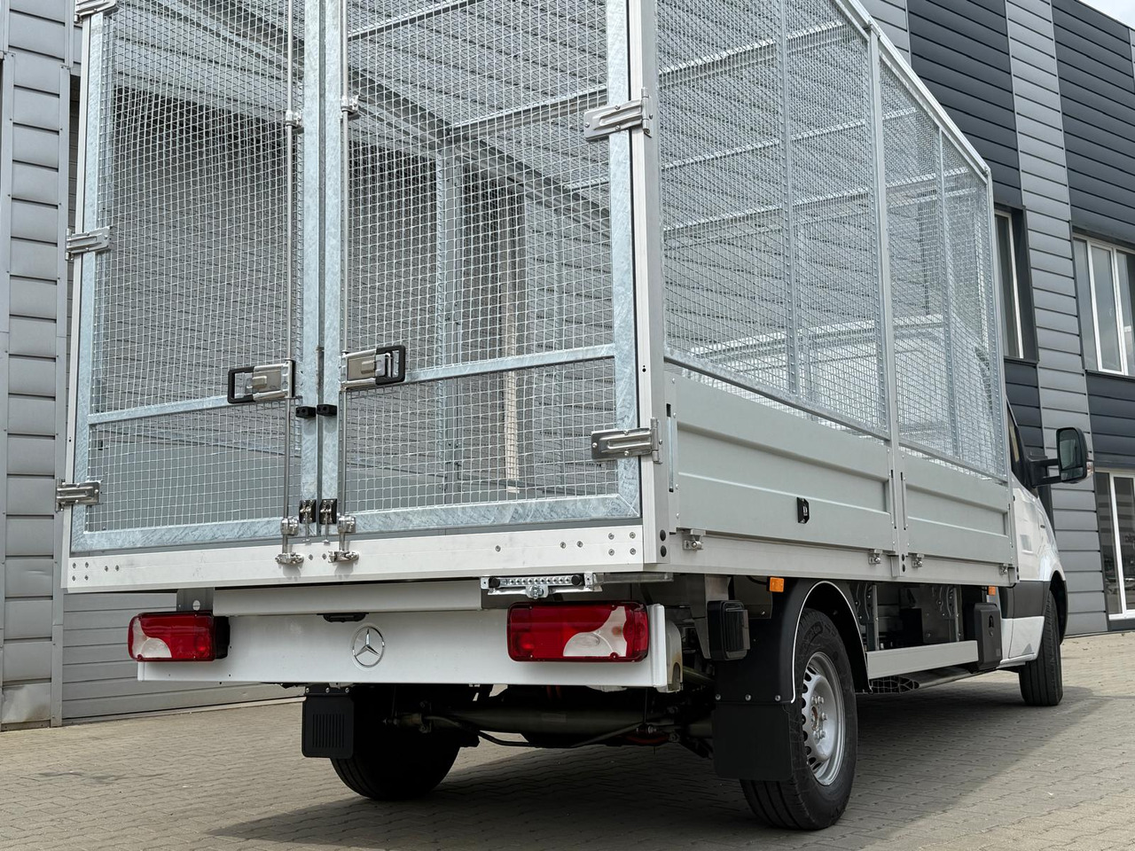 Utilitaire plateau, Utilitaire électrique neuf Mercedes eSprinter: photos 6