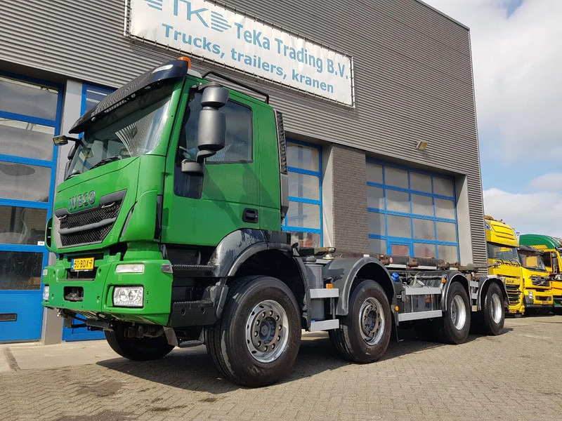 Iveco Stralis 450 8x4 Steel Nieuwe Apk/TÜV 430.000 km kettingsyst 30 t - Camion porte-conteneur/ Caisse mobile: photos 1 Iveco Stralis 450 8x4 Steel Nieuwe Apk/TÜV 430.000 km kettingsyst 30 t - Camion porte-conteneur/ Caisse mobile: photos 1