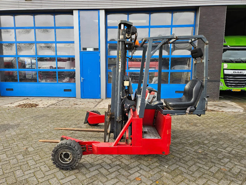 Kooiaap Z2-3-2528 Z2-3-2528 2.500 Kg Sideshift Positioner 3.925 draaiuren - Chariot embarqué: photos 2 Kooiaap Z2-3-2528 Z2-3-2528 2.500 Kg Sideshift Positioner 3.925 draaiuren - Chariot embarqué: photos 2