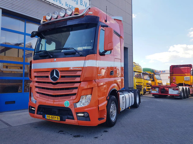 Mercedes-Benz Actros 1945 Double Tank New Apk TÜV - Tracteur routier: photos 2 Mercedes-Benz Actros 1945 Double Tank New Apk TÜV - Tracteur routier: photos 2