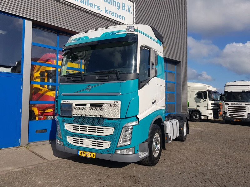 Volvo FH 420 ADR klasse EX/II, EX/III, FL en AT Double tank PTO - Tracteur routier: photos 2 Volvo FH 420 ADR klasse EX/II, EX/III, FL en AT Double tank PTO - Tracteur routier: photos 2