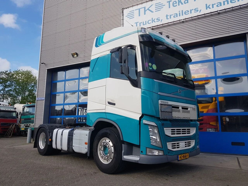 Volvo FH 420 ADR klasse EX/II, EX/III, FL en AT Double tank PTO - Tracteur routier: photos 5 Volvo FH 420 ADR klasse EX/II, EX/III, FL en AT Double tank PTO - Tracteur routier: photos 5