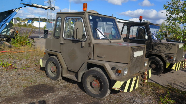 Shopf F57 2 units - Tracteur d'avions: photos 1 Shopf F57 2 units - Tracteur d'avions: photos 1