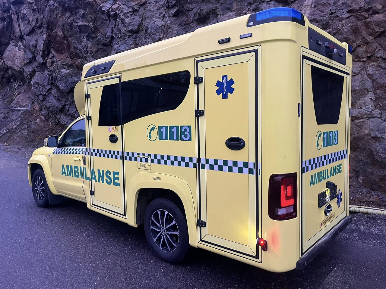 VOLKSWAGEN Amarok XL 4motion - RESERVERAD !! - Ambulance: photos 5 VOLKSWAGEN Amarok XL 4motion - RESERVERAD !! - Ambulance: photos 5