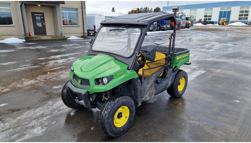 John Deere GATOR XUV 550 4X4 - Voiture: photos 1 John Deere GATOR XUV 550 4X4 - Voiture: photos 1