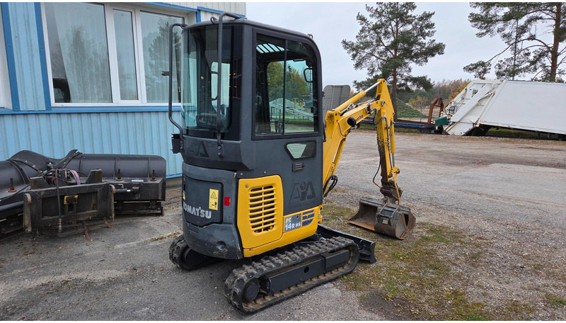 Komatsu PC14R - Mini pelle: photos 3 Komatsu PC14R - Mini pelle: photos 3