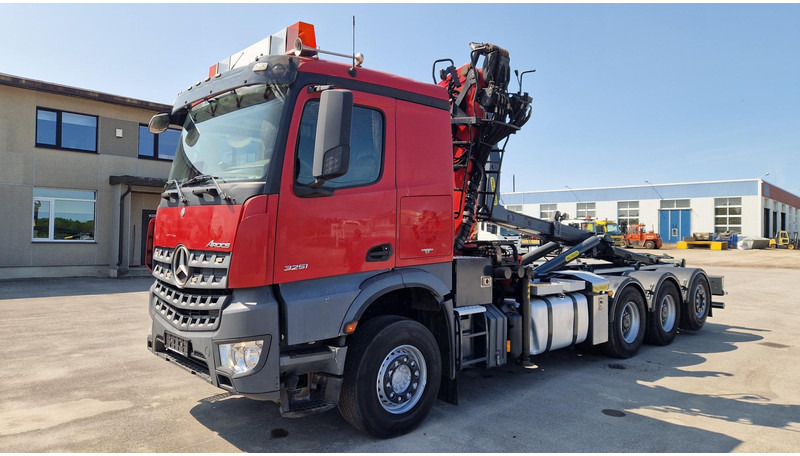 Mercedes-Benz Arocs 3251 8X4*4 Epsilon S260Z96 - Camion ampliroll, Camion grue: photos 5 Mercedes-Benz Arocs 3251 8X4*4 Epsilon S260Z96 - Camion ampliroll, Camion grue: photos 5