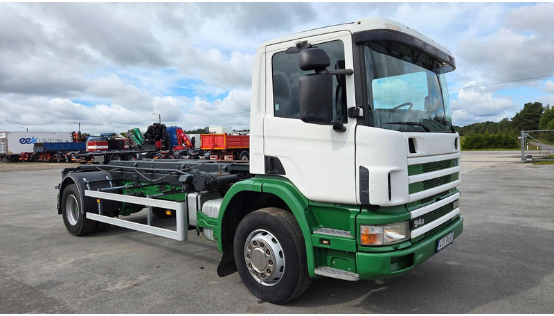 Scania P94 4X2 220 - Camion - système de câble: photos 2 Scania P94 4X2 220 - Camion - système de câble: photos 2