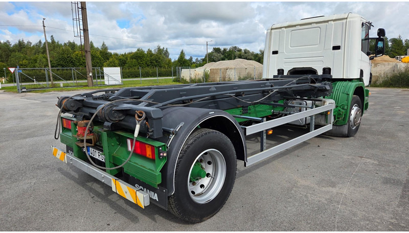 Scania P94 4X2 220 - Camion - système de câble: photos 3 Scania P94 4X2 220 - Camion - système de câble: photos 3