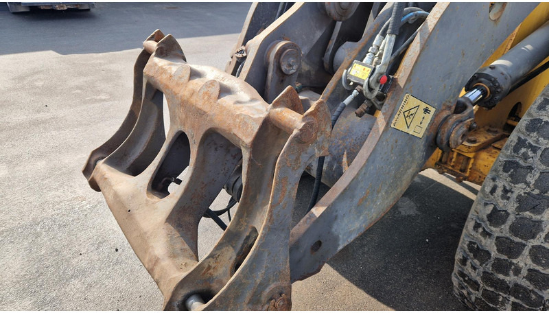 Volvo L90F - Chargeuse sur pneus: photos 5 Volvo L90F - Chargeuse sur pneus: photos 5