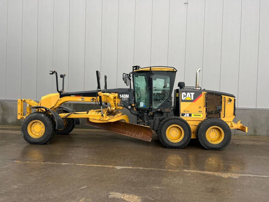CAT 140 M AWD - Niveleuse: photos 1 CAT 140 M AWD - Niveleuse: photos 1