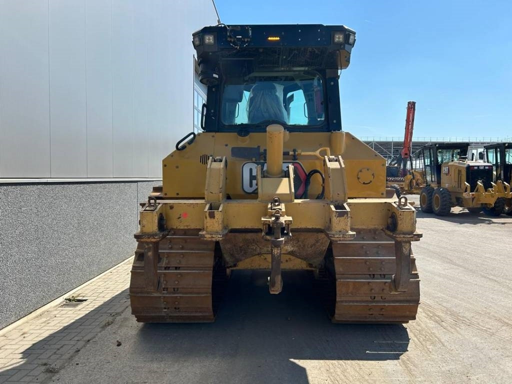 CAT D 5 LGP (new undercarriage + ripper) - Bulldozer: photos 4 CAT D 5 LGP (new undercarriage + ripper) - Bulldozer: photos 4
