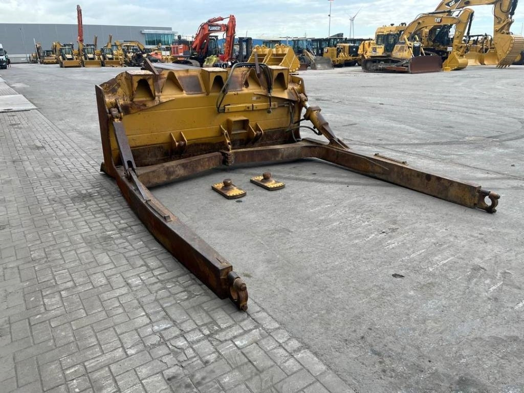 CAT D 6 XL Blade + Pusharms  - Lame: photos 4 CAT D 6 XL Blade + Pusharms  - Lame: photos 4