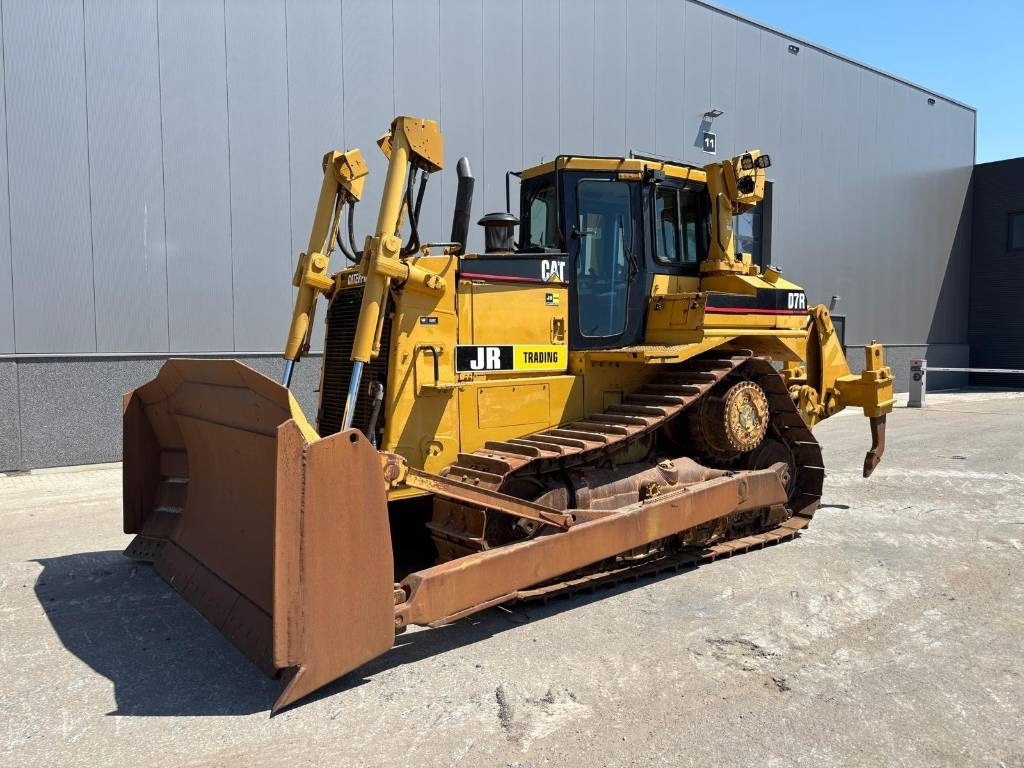 CAT D 7 R (CE certified) - Bulldozer: photos 1 CAT D 7 R (CE certified) - Bulldozer: photos 1