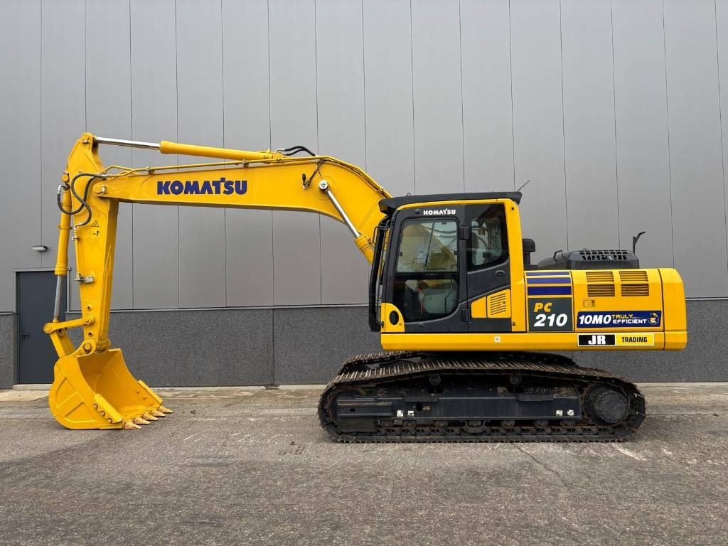 Komatsu PC 210-10M0 - Pelle sur chenille: photos 1 Komatsu PC 210-10M0 - Pelle sur chenille: photos 1