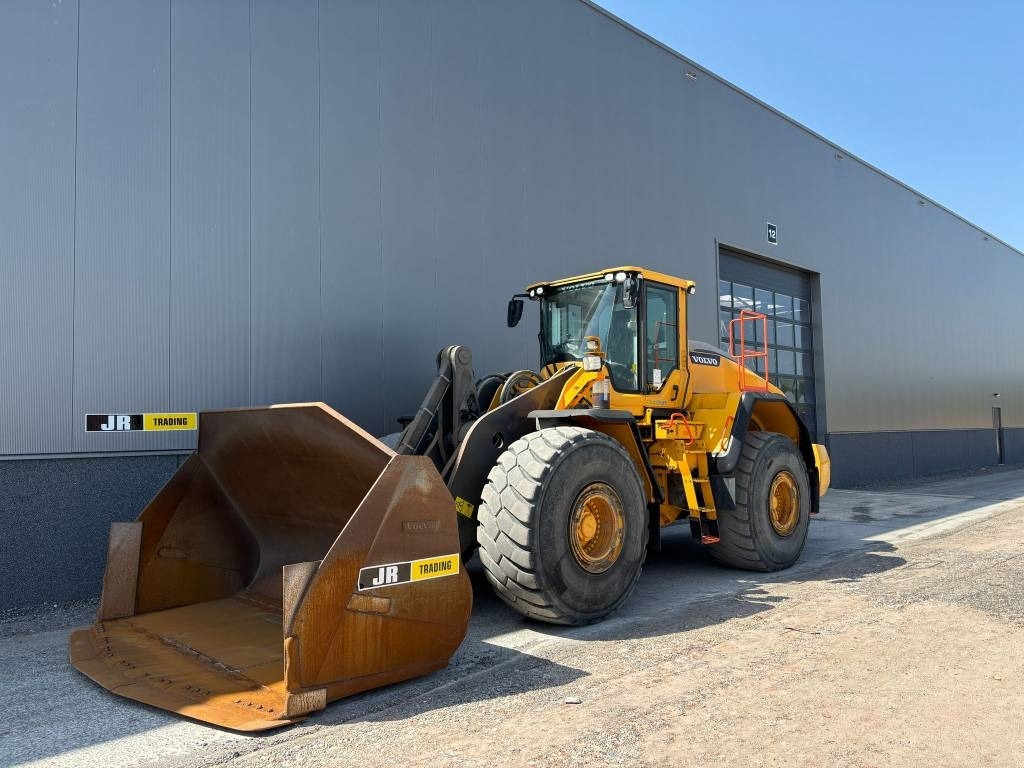 Volvo L 220 H (CDC+ Co pilot) - Chargeuse sur pneus: photos 2 Volvo L 220 H (CDC+ Co pilot) - Chargeuse sur pneus: photos 2