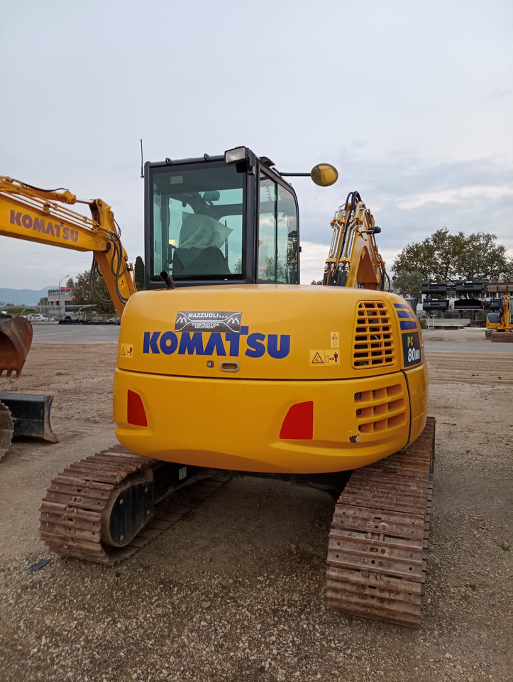 KOMATSU PC80MR-5 - Pelle sur chenille: photos 5 KOMATSU PC80MR-5 - Pelle sur chenille: photos 5