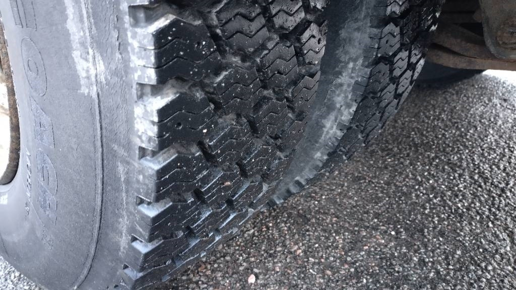 Scania P94 kokosivuaukeva kori+pl-nostin - Camion fourgon: photos 5 Scania P94 kokosivuaukeva kori+pl-nostin - Camion fourgon: photos 5