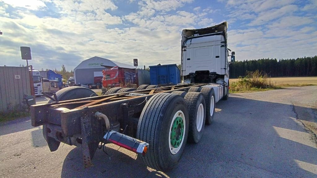 Scania R500 8x4 ilmajousi alusta - Châssis cabine: photos 3 Scania R500 8x4 ilmajousi alusta - Châssis cabine: photos 3